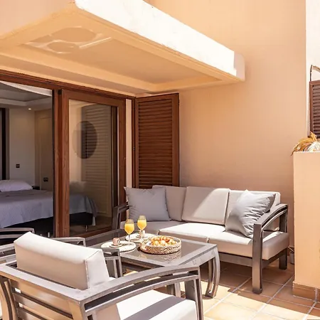Apartment Sea View & Wave Sound Retreat With Private Pool Estepona